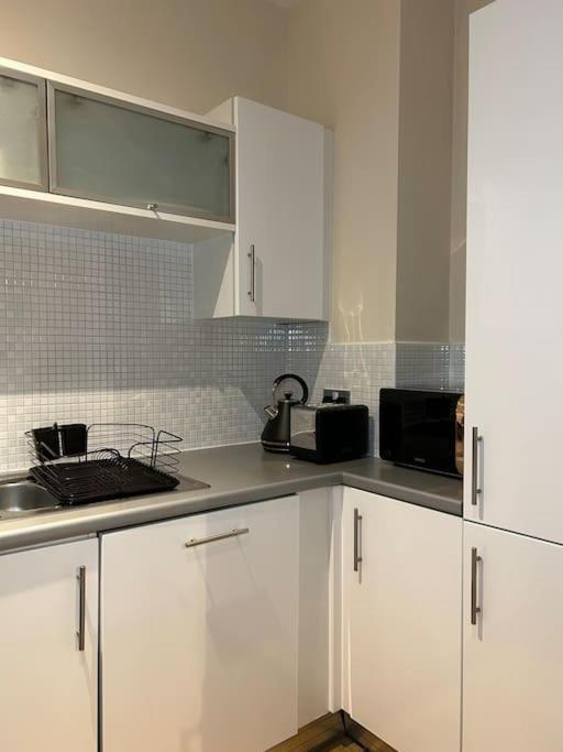 Central Birmingham City Apartment -Smart Tv - Free Parking Onsite Exterior foto
