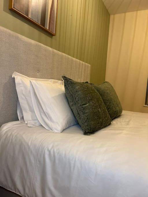 Central Birmingham City Apartment -Smart Tv - Free Parking Onsite Exterior foto