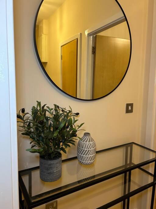 Central Birmingham City Apartment -Smart Tv - Free Parking Onsite Exterior foto
